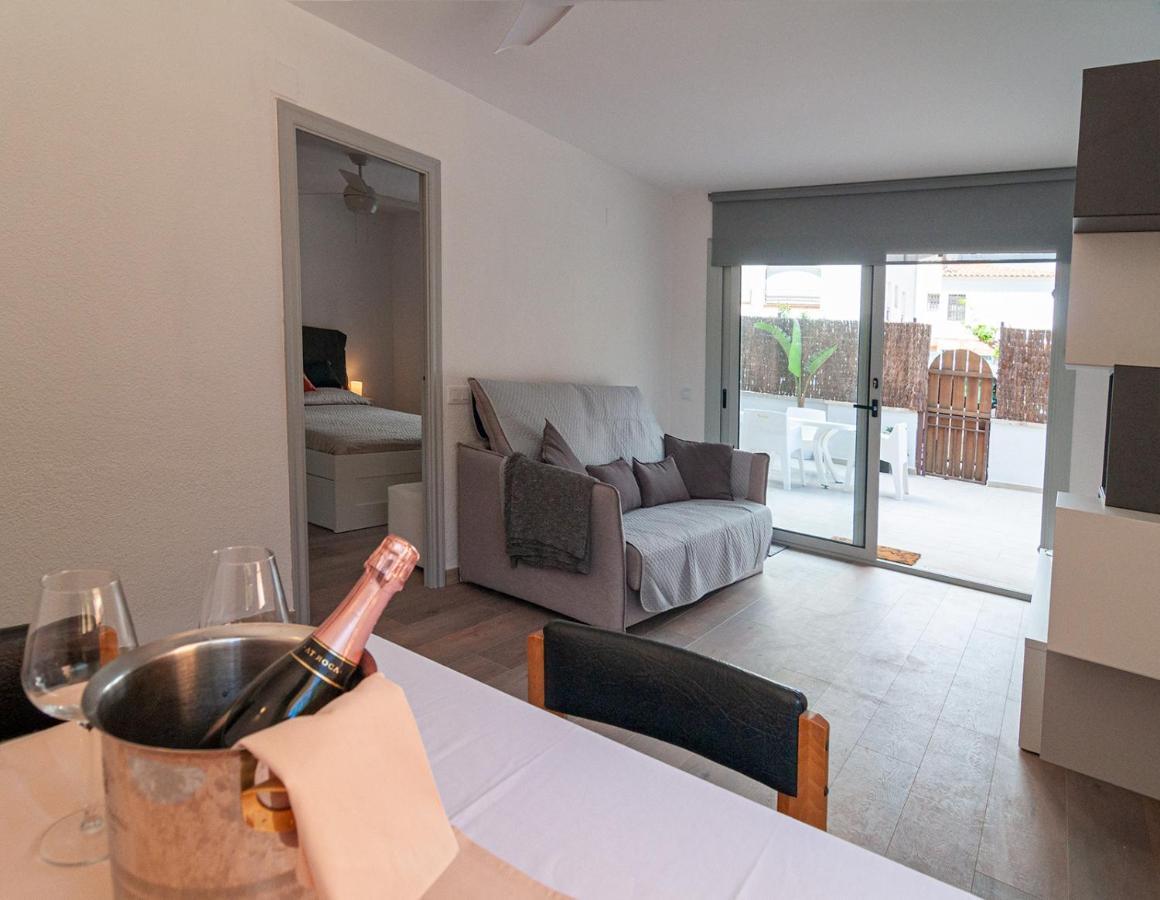 Near Beaches Large Private Patio, Aircon & Community Pool Coma-ruga Eksteriør billede